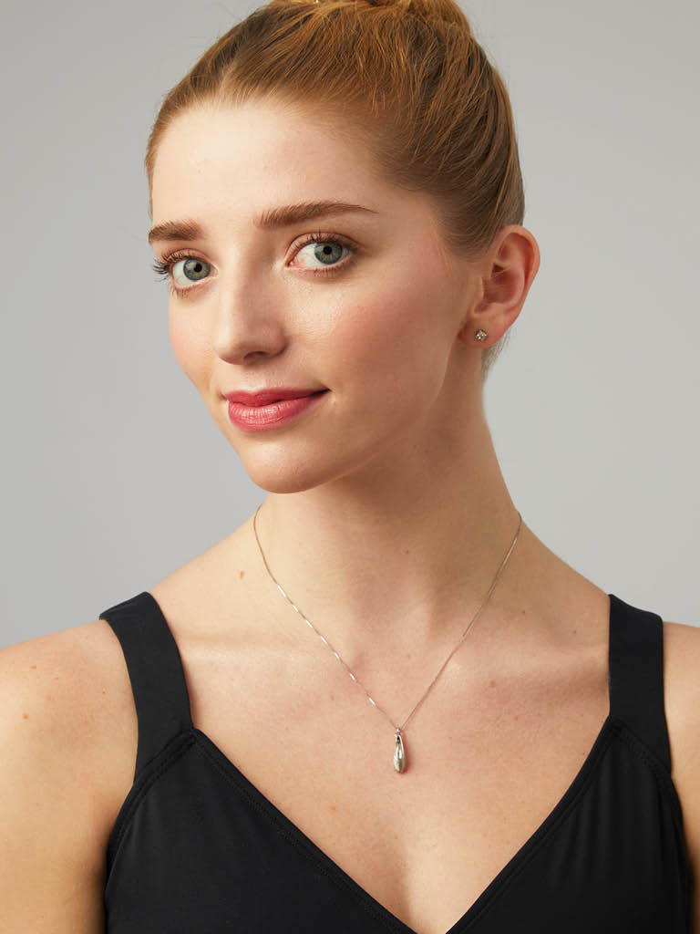 En Pointe Necklace