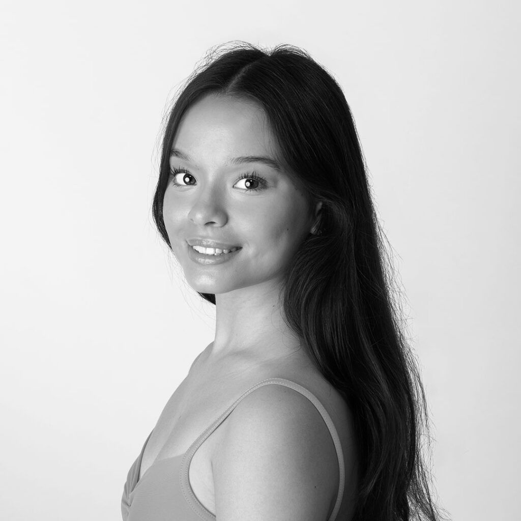 Muse-Chloe-Le Pettigrew - Gaynor Minden