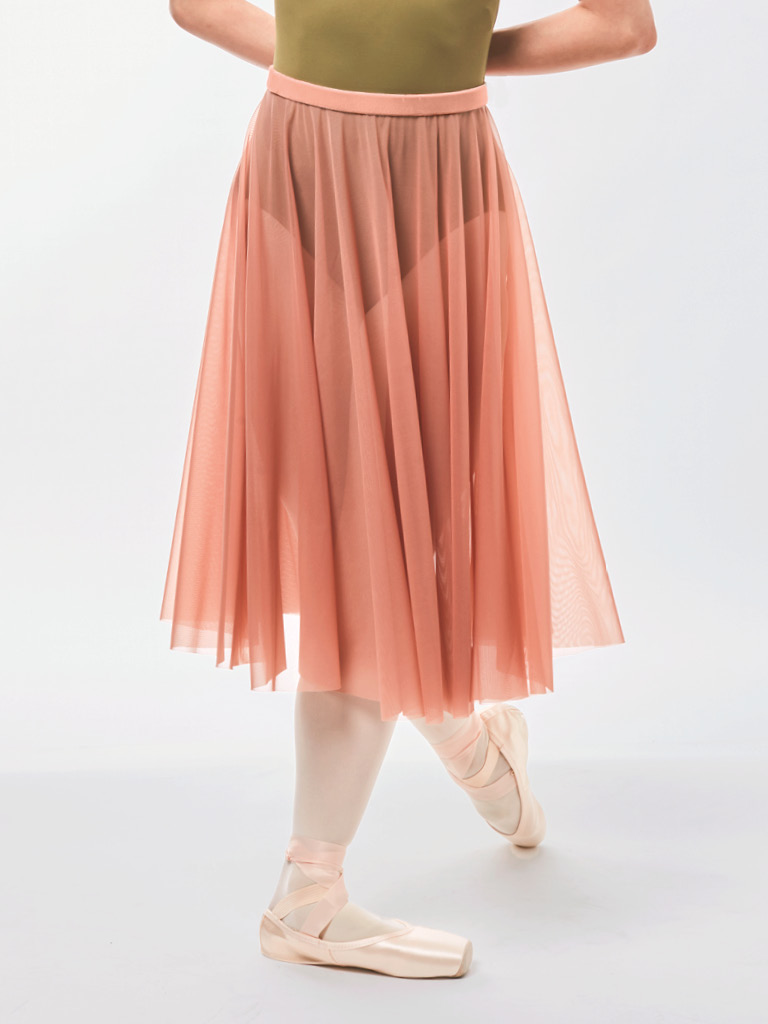 Romantic-Studio-Skirt-Front-VRS - Gaynor Minden
